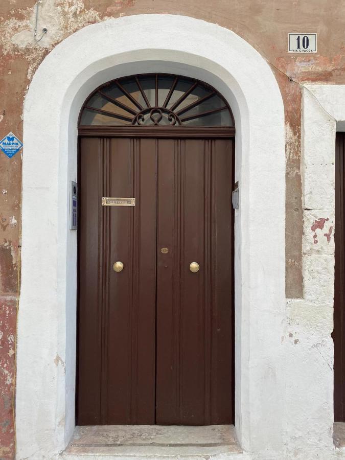 Touristhouse Monopoli 10 Bed & Breakfast Екстериор снимка