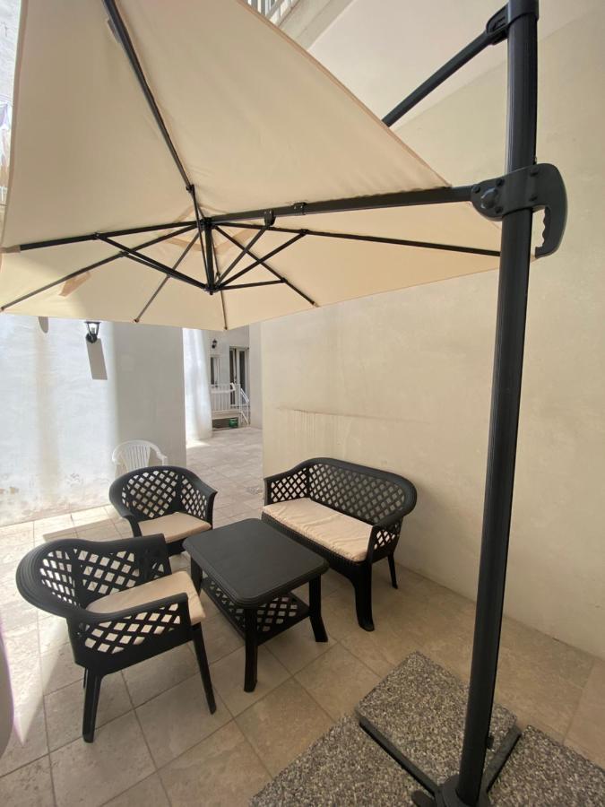 Touristhouse Monopoli 10 Bed & Breakfast Екстериор снимка