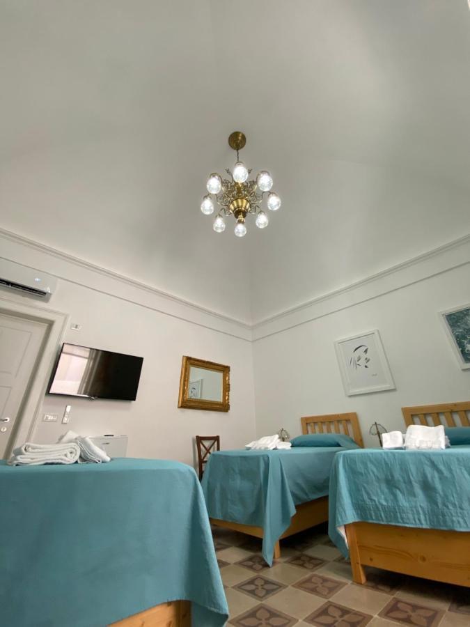 Touristhouse Monopoli 10 Bed & Breakfast Екстериор снимка