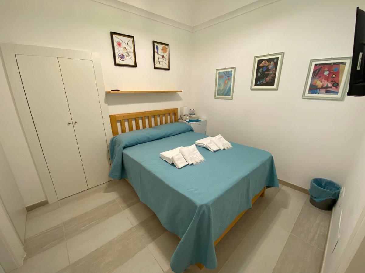 Touristhouse Monopoli 10 Bed & Breakfast Екстериор снимка