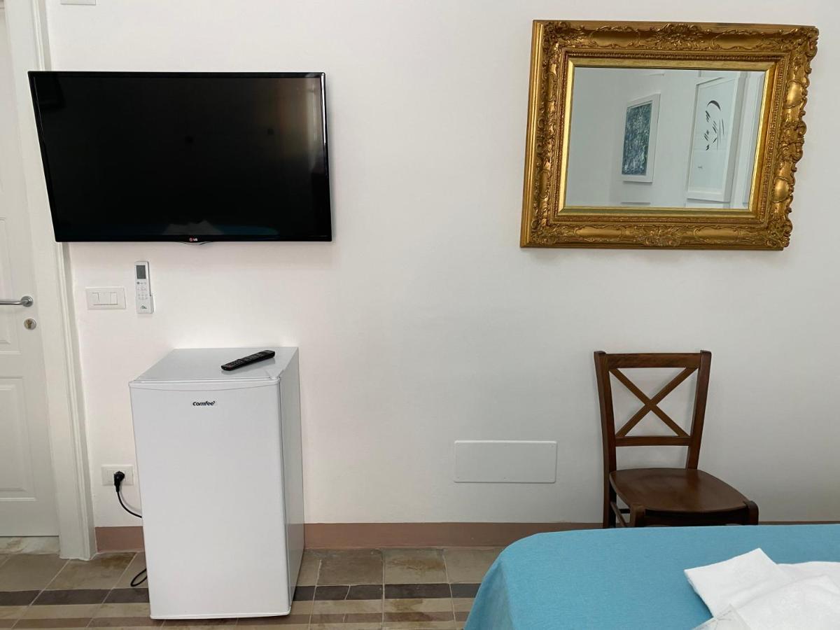 Touristhouse Monopoli 10 Bed & Breakfast Екстериор снимка