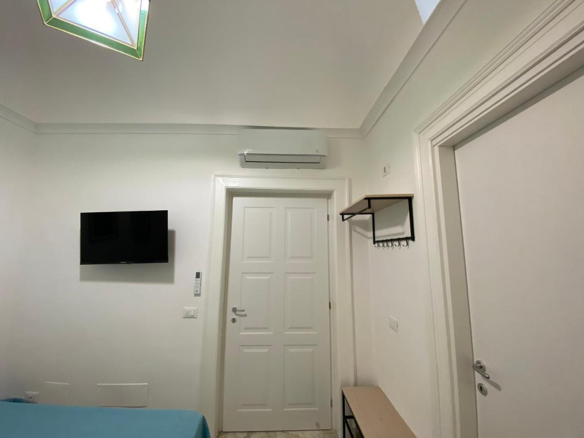 Touristhouse Monopoli 10 Bed & Breakfast Екстериор снимка